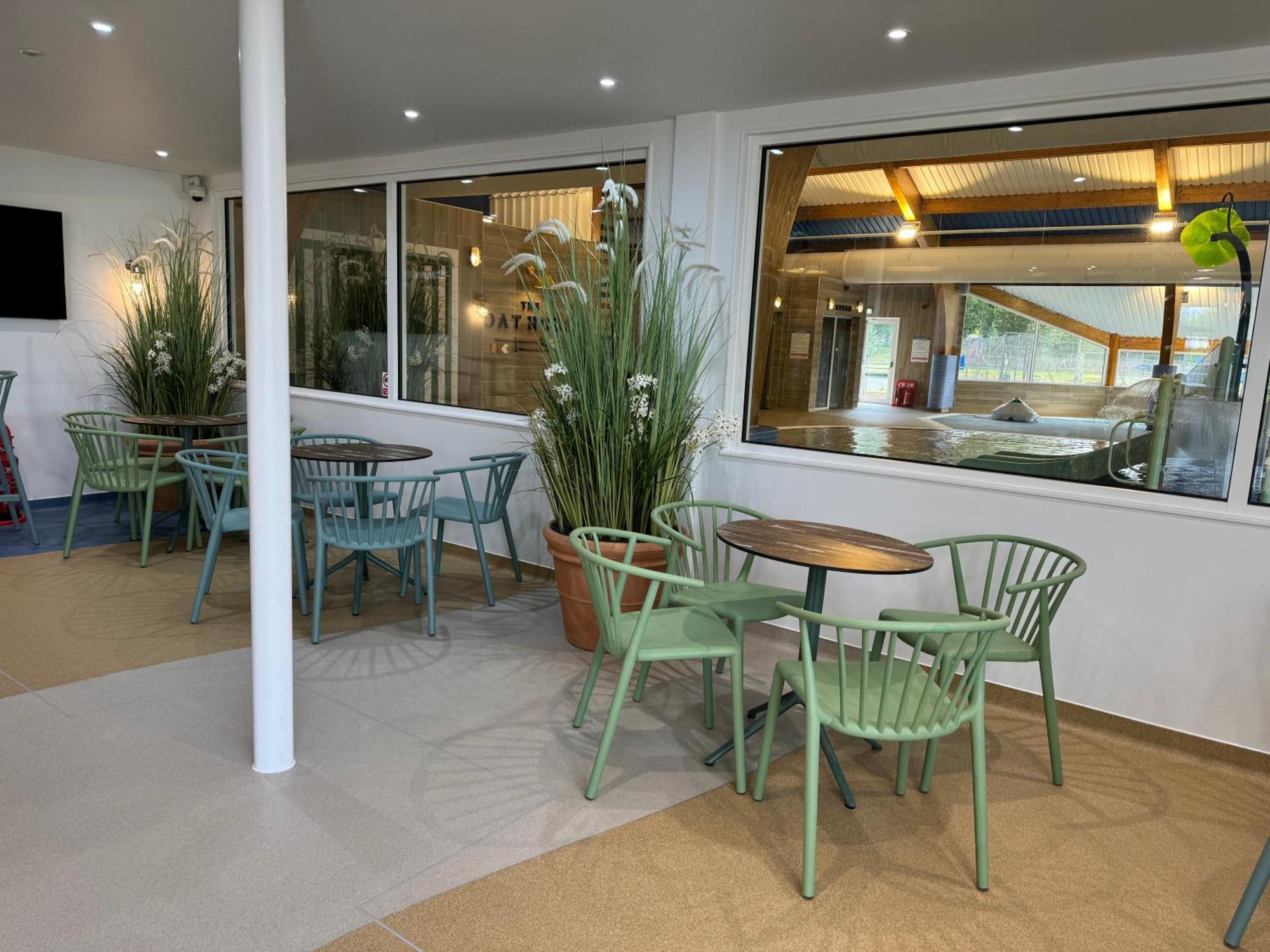 Wildflower, Premium Plus Hot Tub Lodge South Cerney Eksteriør bilde
